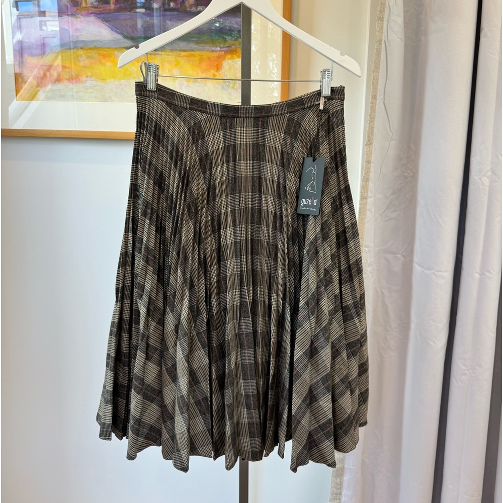 Gaze It Plaid Pleated Midi Skirt in Brown and Black - Picture 1 of 6